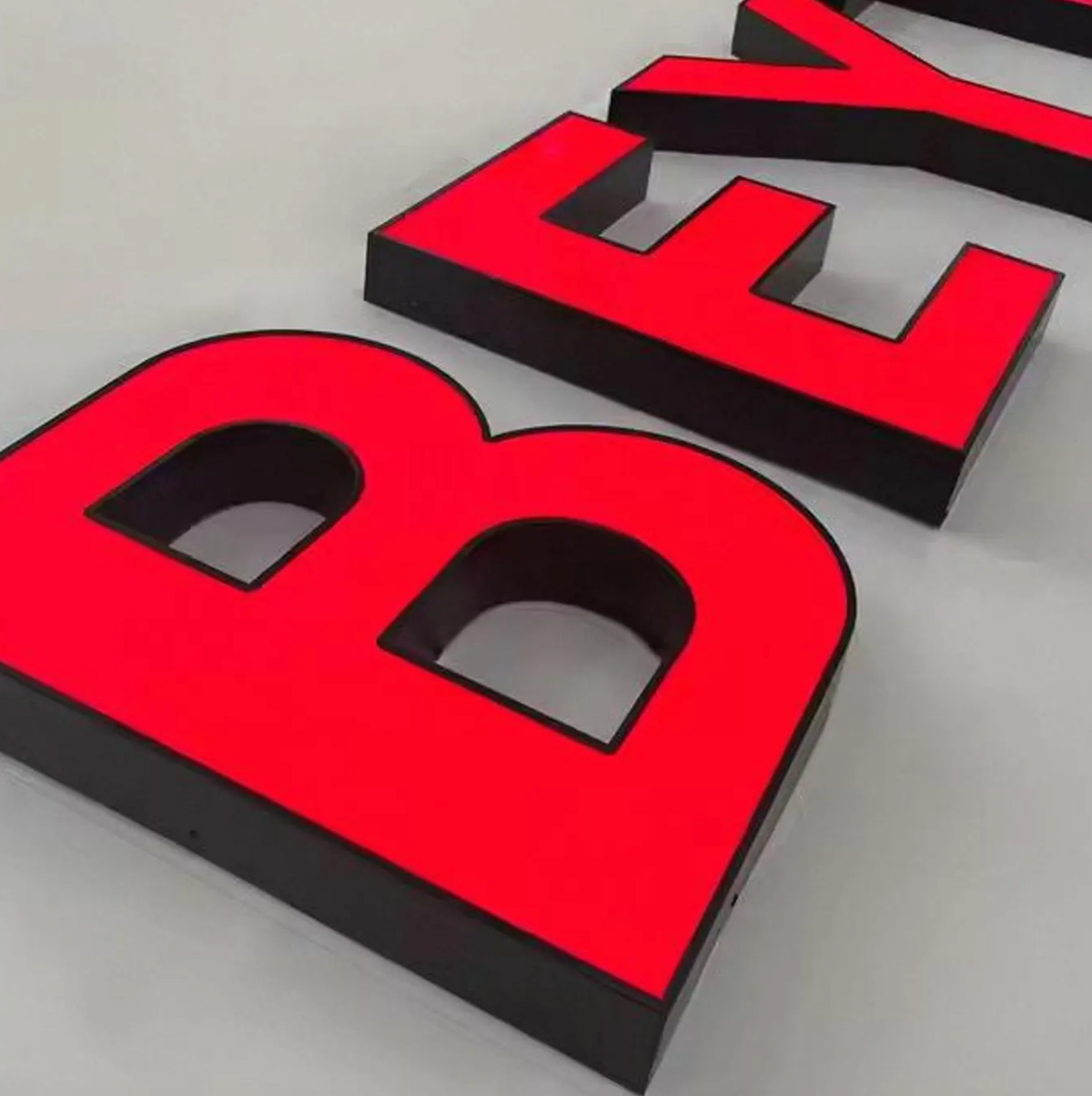 Custom LED Signboard Letter Sign Illuminated Outdoor Store Signage Advertising Board Shop Logo Backlit Sign